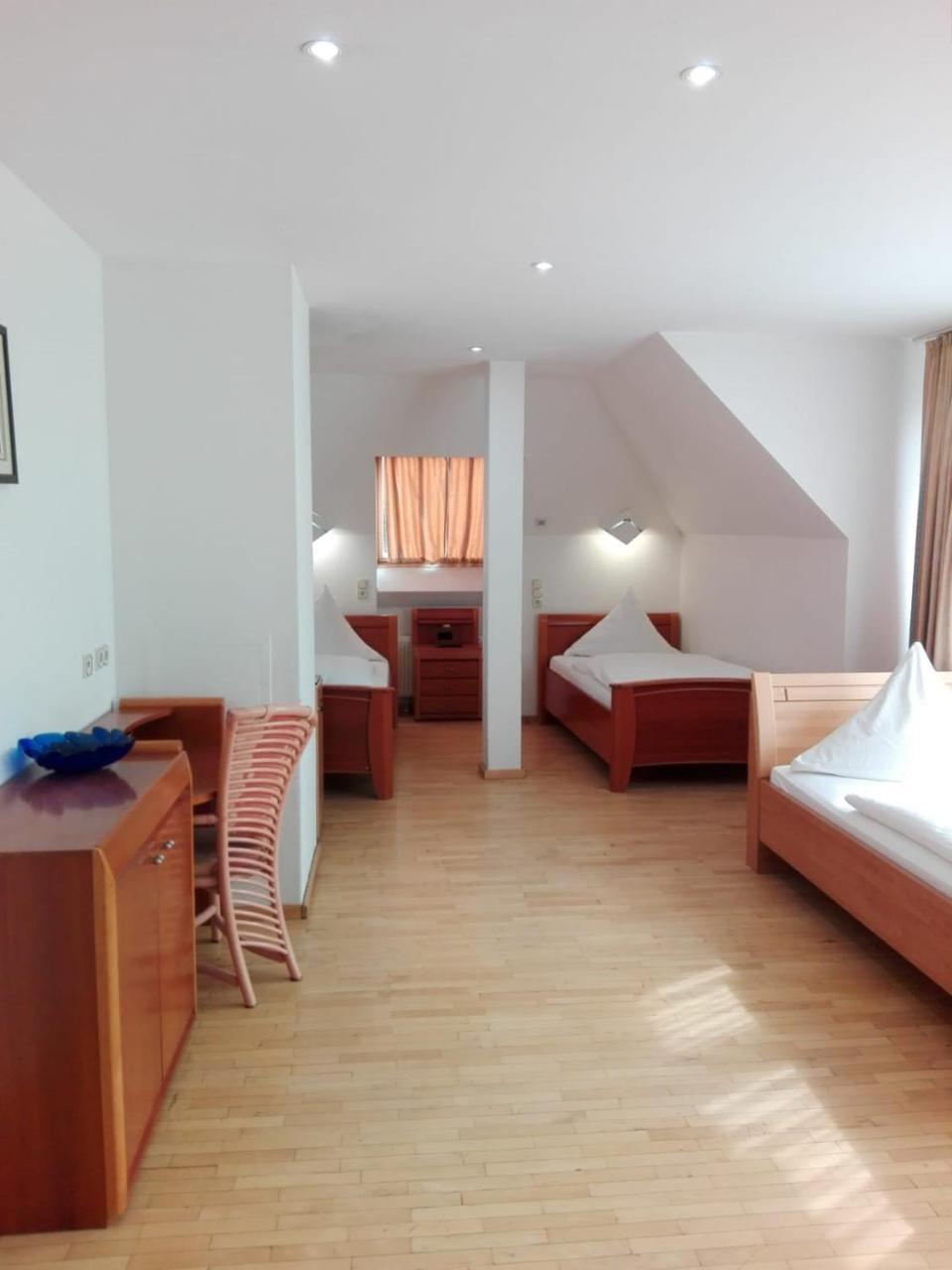 Hotel Restaurant 1000 Köln Ngoại thất bức ảnh